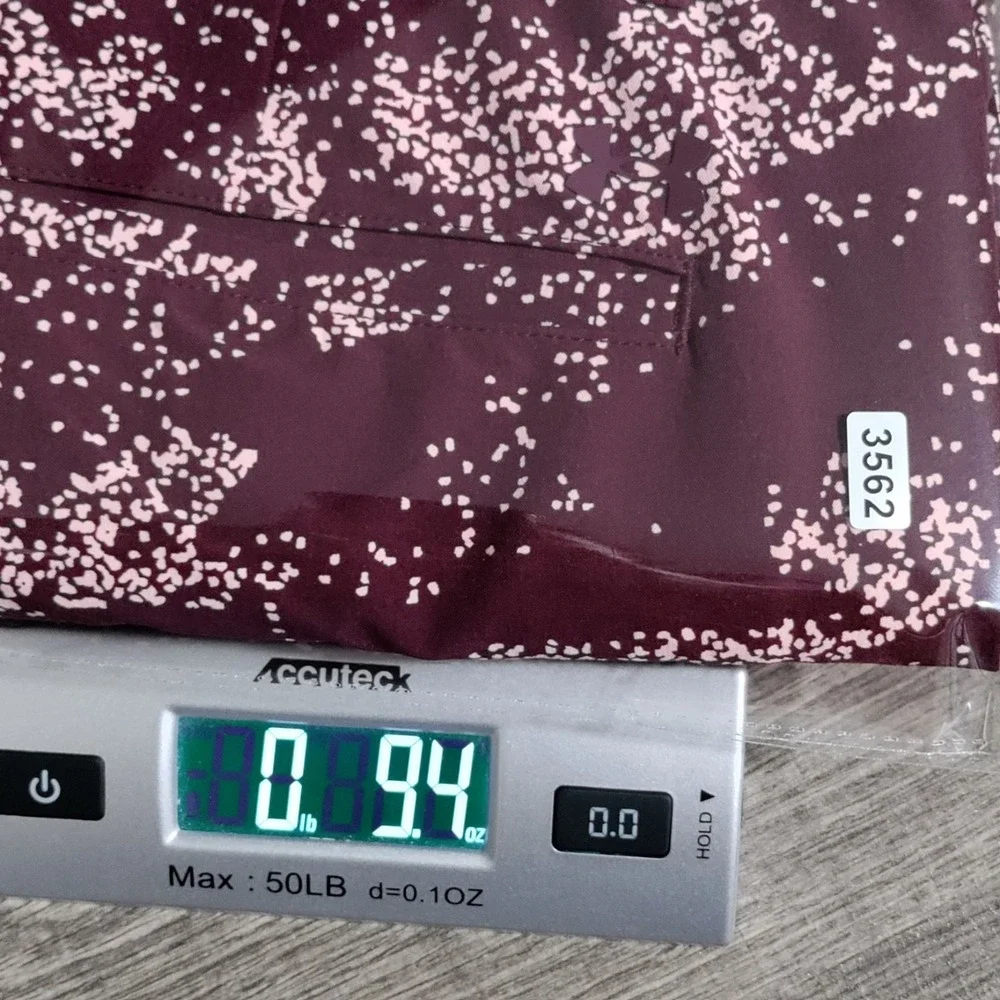 Under Armour UA Golf Shorts Mens 34 Burgundy Printed 10
